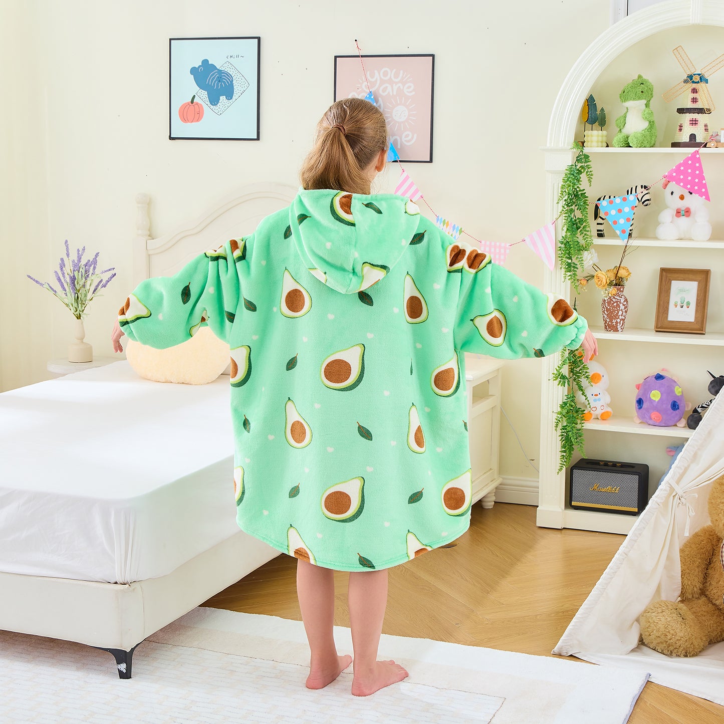 Kids Oversized Hoodie Blanket – Avocado Print Sherpa Lined