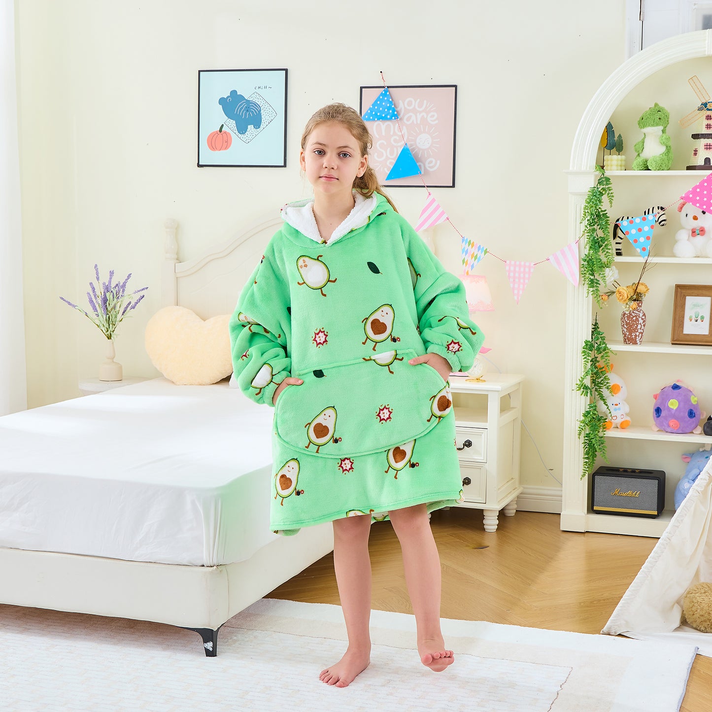 Cartoon Avocado Kids Hoodie Blanket – Oversized Sherpa Fleece Design