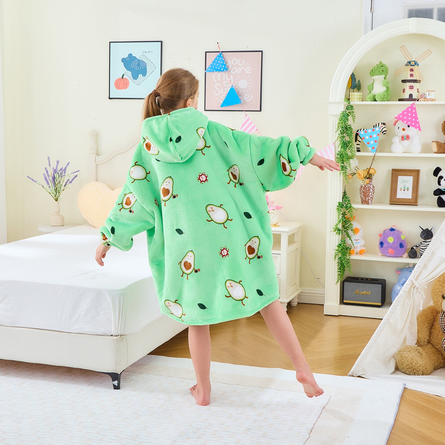 Cartoon Avocado Kids Hoodie Blanket – Oversized Sherpa Fleece Design