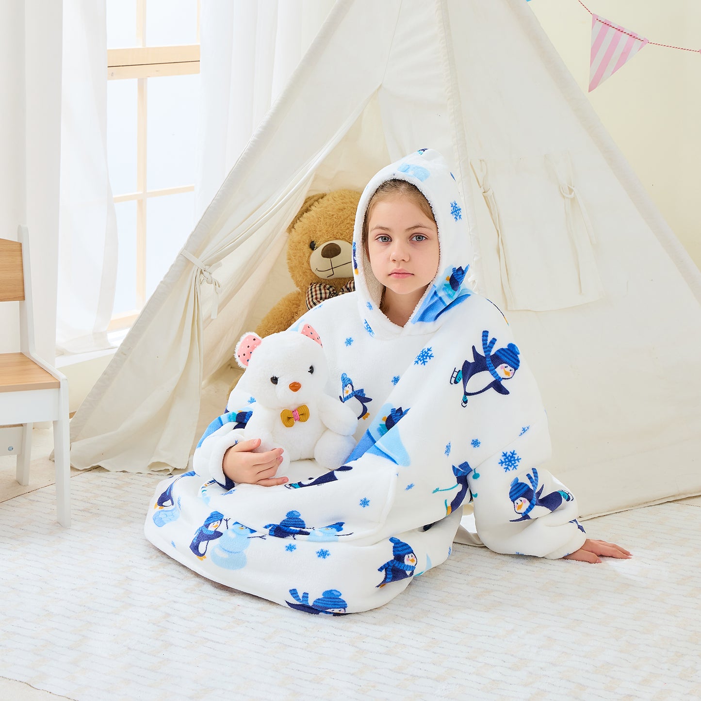 Penguin Kids Oversized Hoodie Blanket – Sherpa Lined Cosy Wear