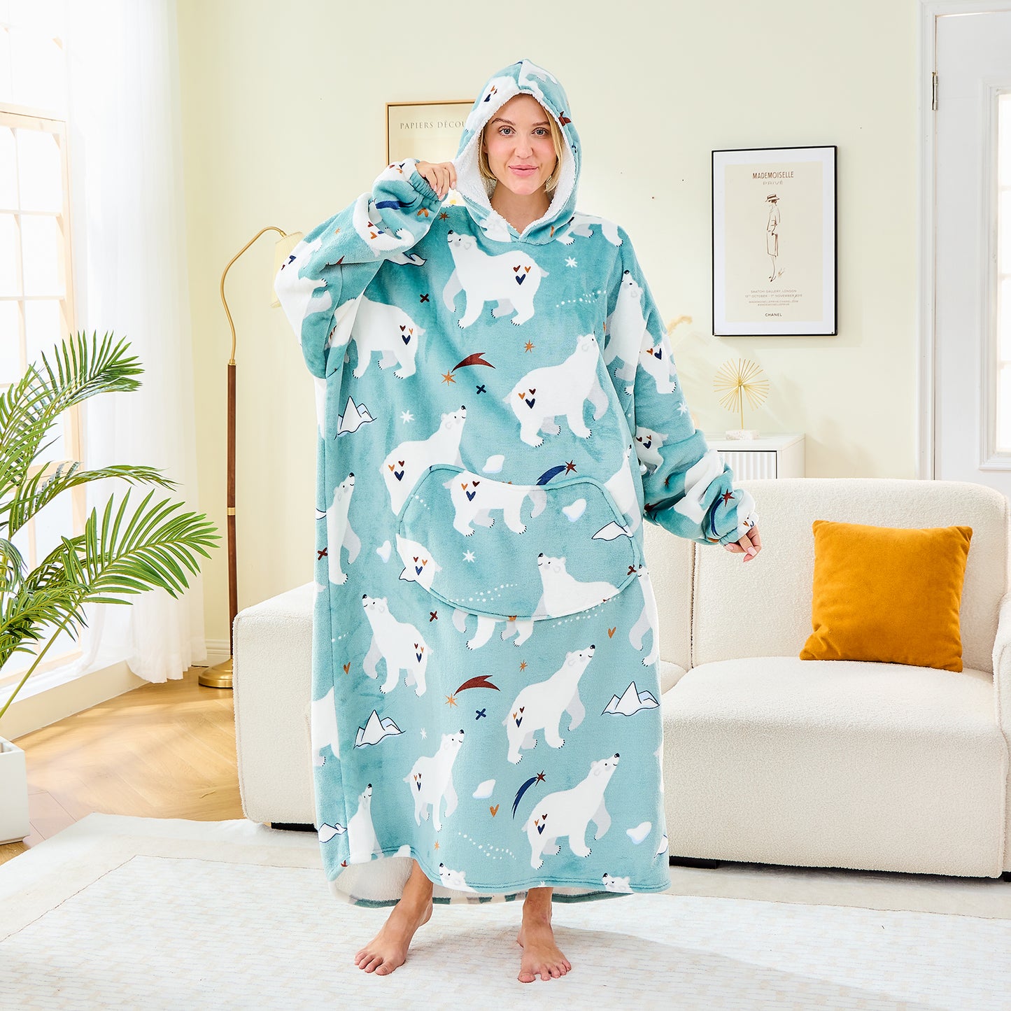 Extra Long Oversized Hoodie Blanket – Polar Bear Sherpa Fleece for Adults & Teens
