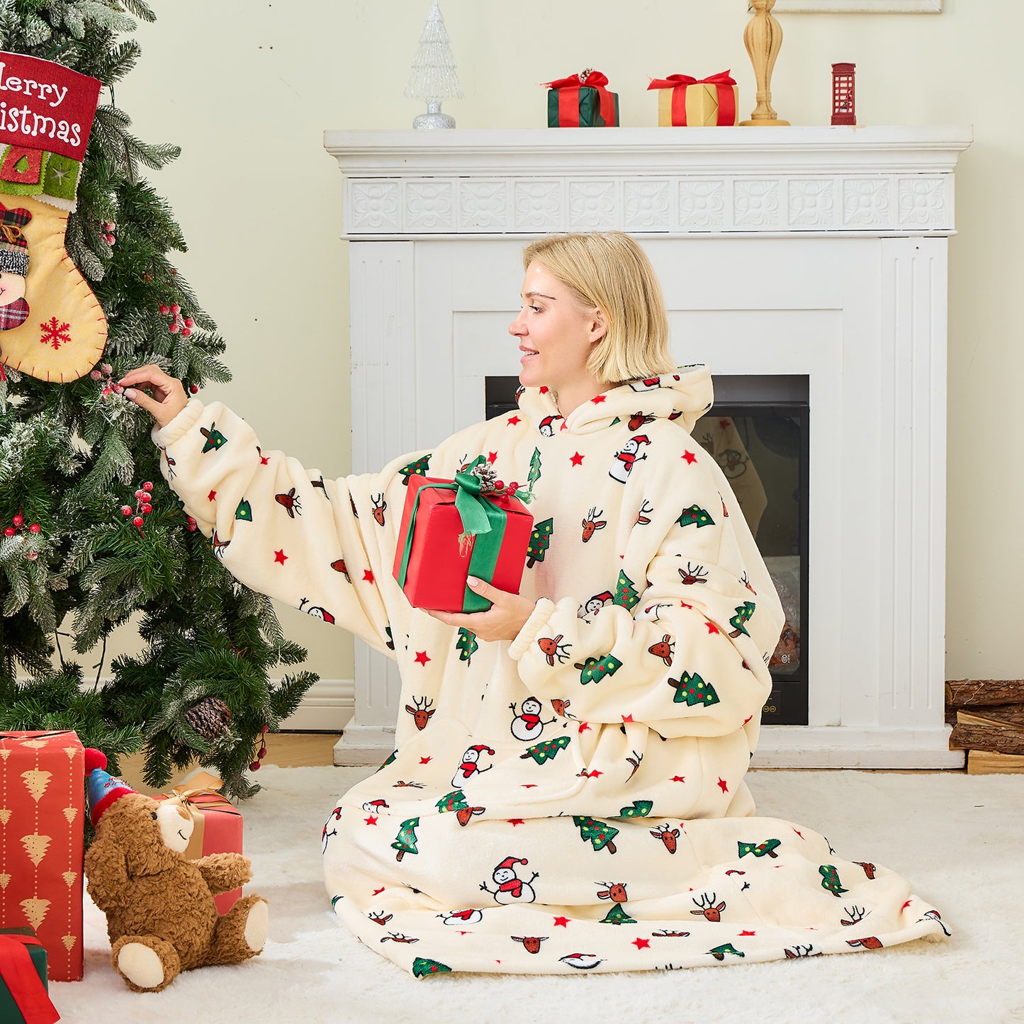 Unisex Christmas Hoodie Blanket – Cosy Festive Wearable Blanket