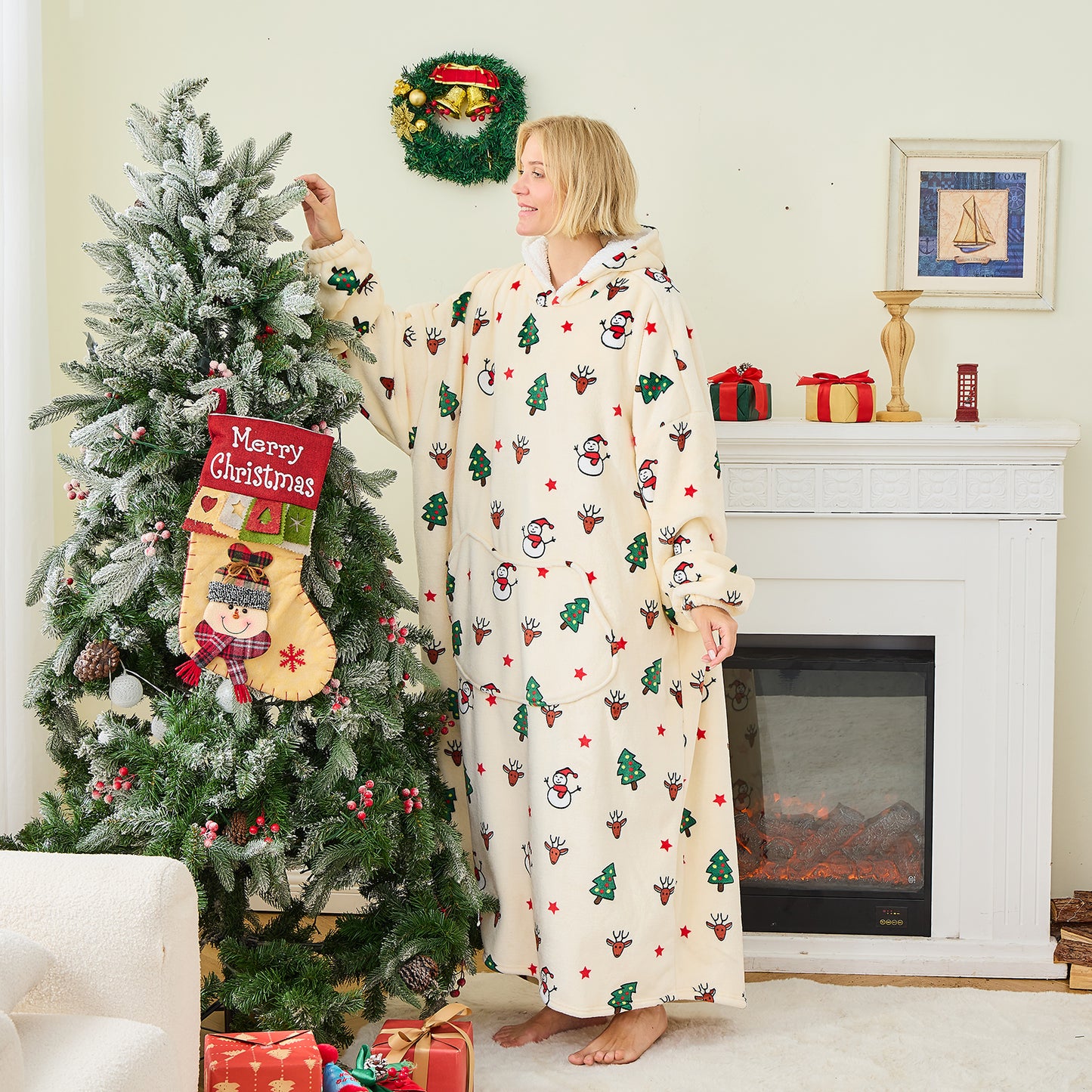 Unisex Christmas Hoodie Blanket – Cosy Festive Wearable Blanket