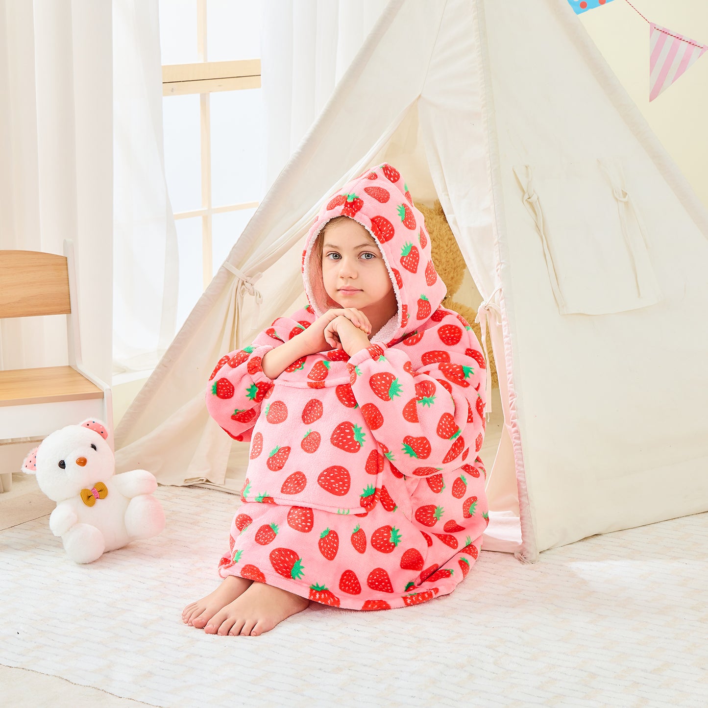 Strawberry Print Kids Oversized Hoodie Blanket – Sherpa Lined Cosy Wear