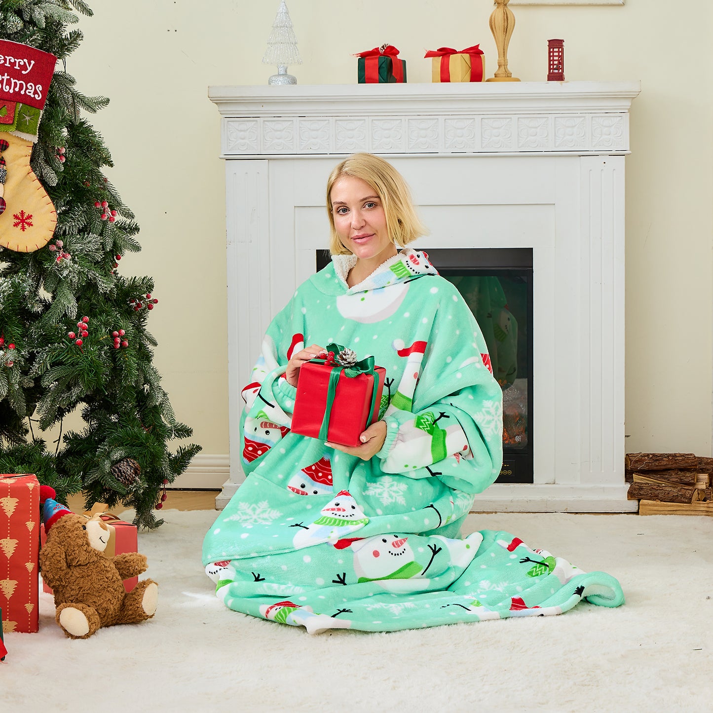 Oversized Christmas Hoodie Blanket – Snowman & Festive Prints