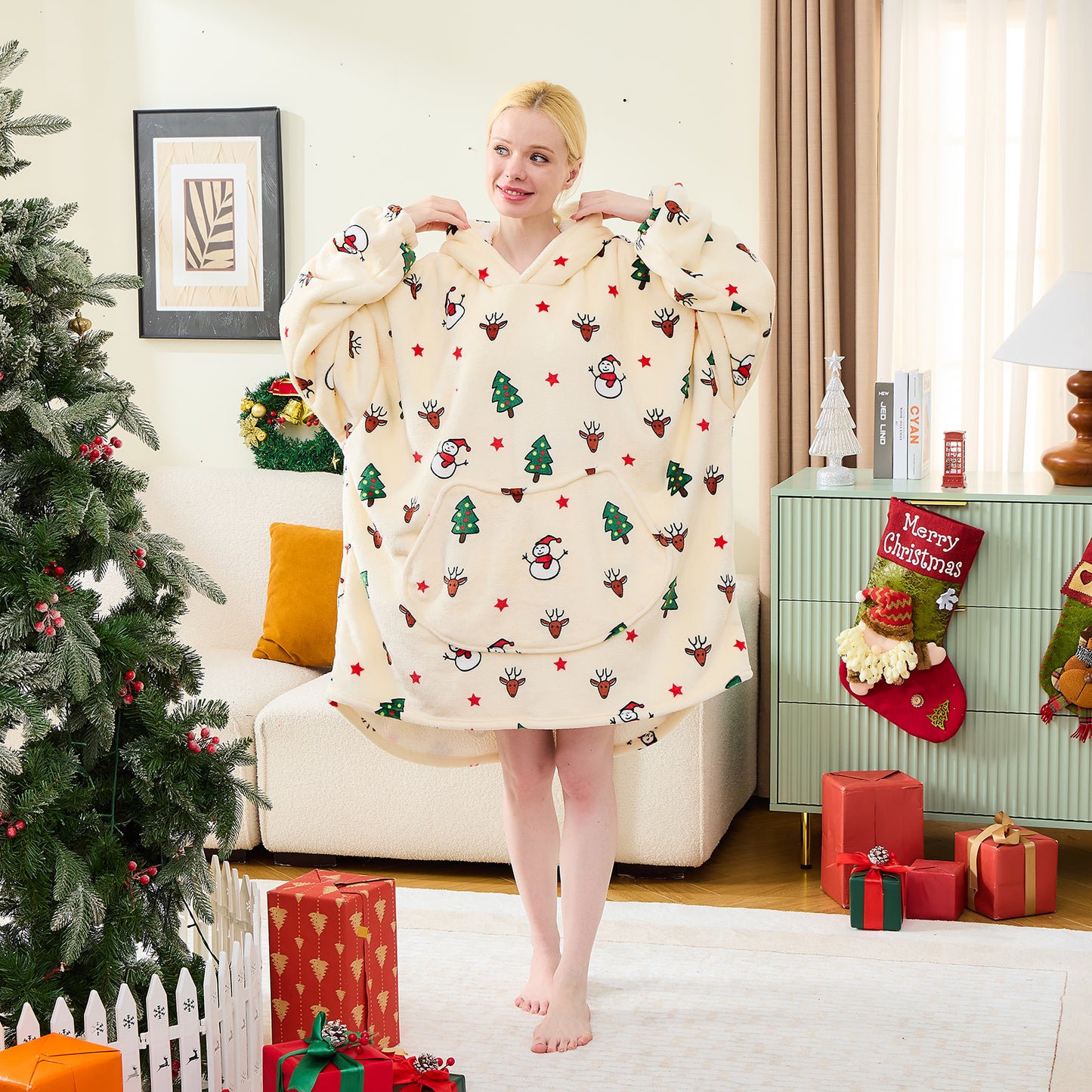 Adults Christmas Hoodie Blanket – Cosy Festive Loungewear