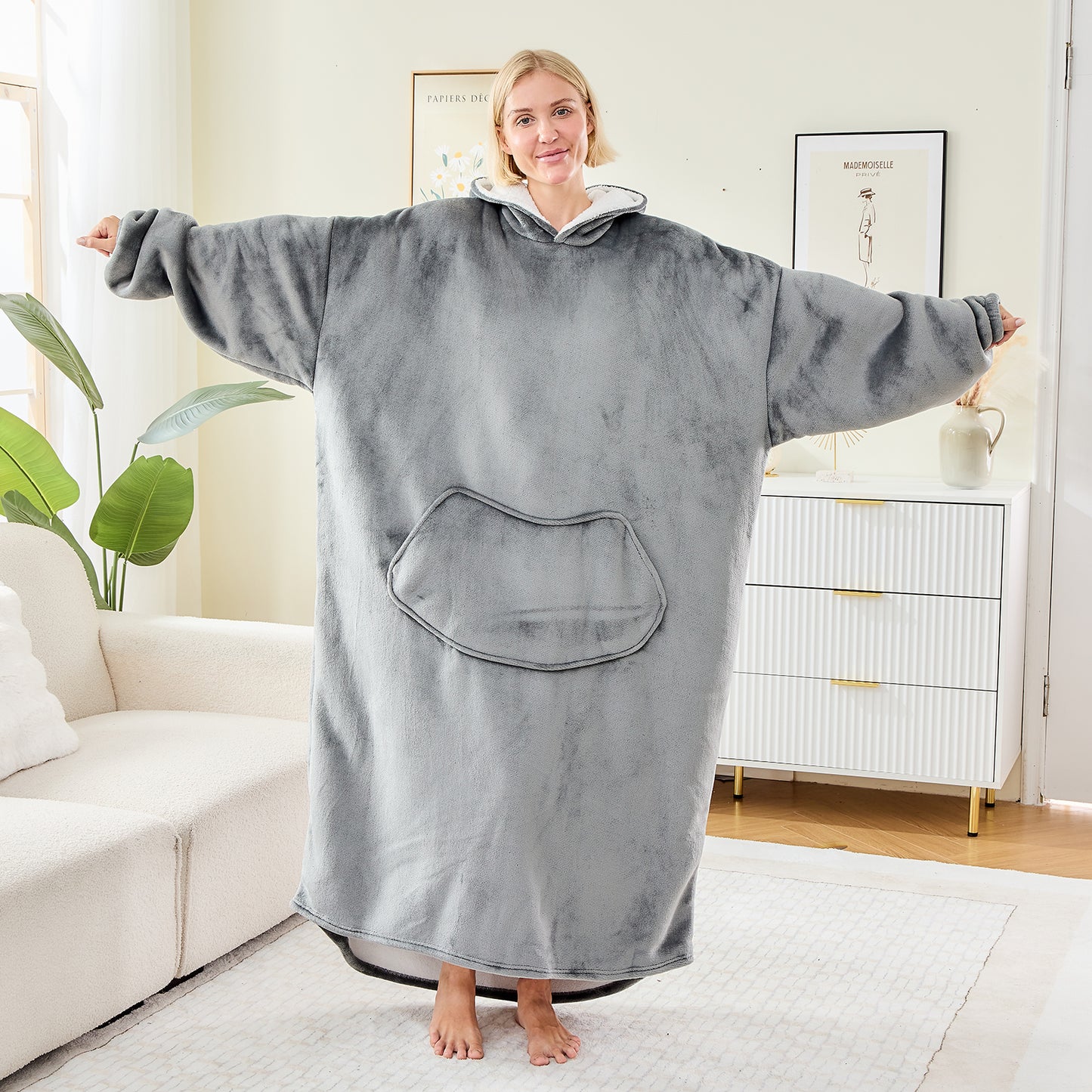 Light Grey Oversized Hoodie Blanket – Extra Long Sherpa Wearable Blanket