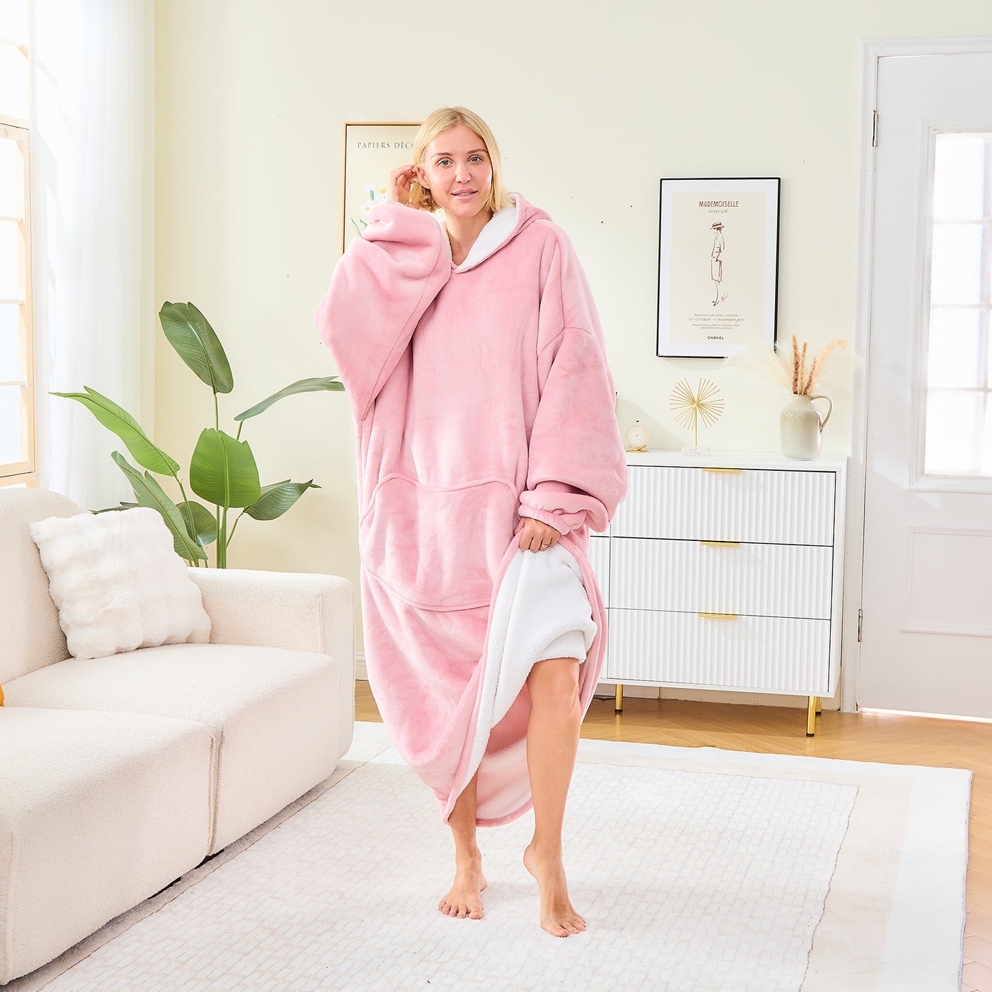 Oversized Hoodie Blanket – Pink Sherpa Lined Wearable Blanket