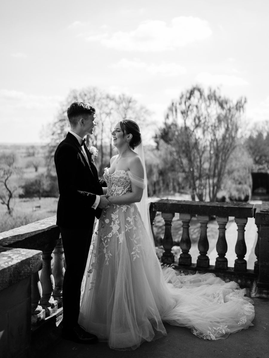 Off The Shoulder Sweetheart Applique A Line Wedding Dress
